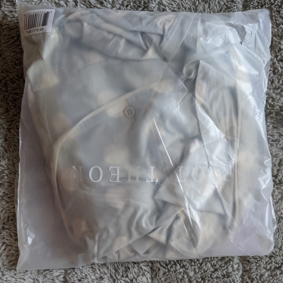 Riot Theory x Jillian Harris Nightieπ - Picture 2 of 2